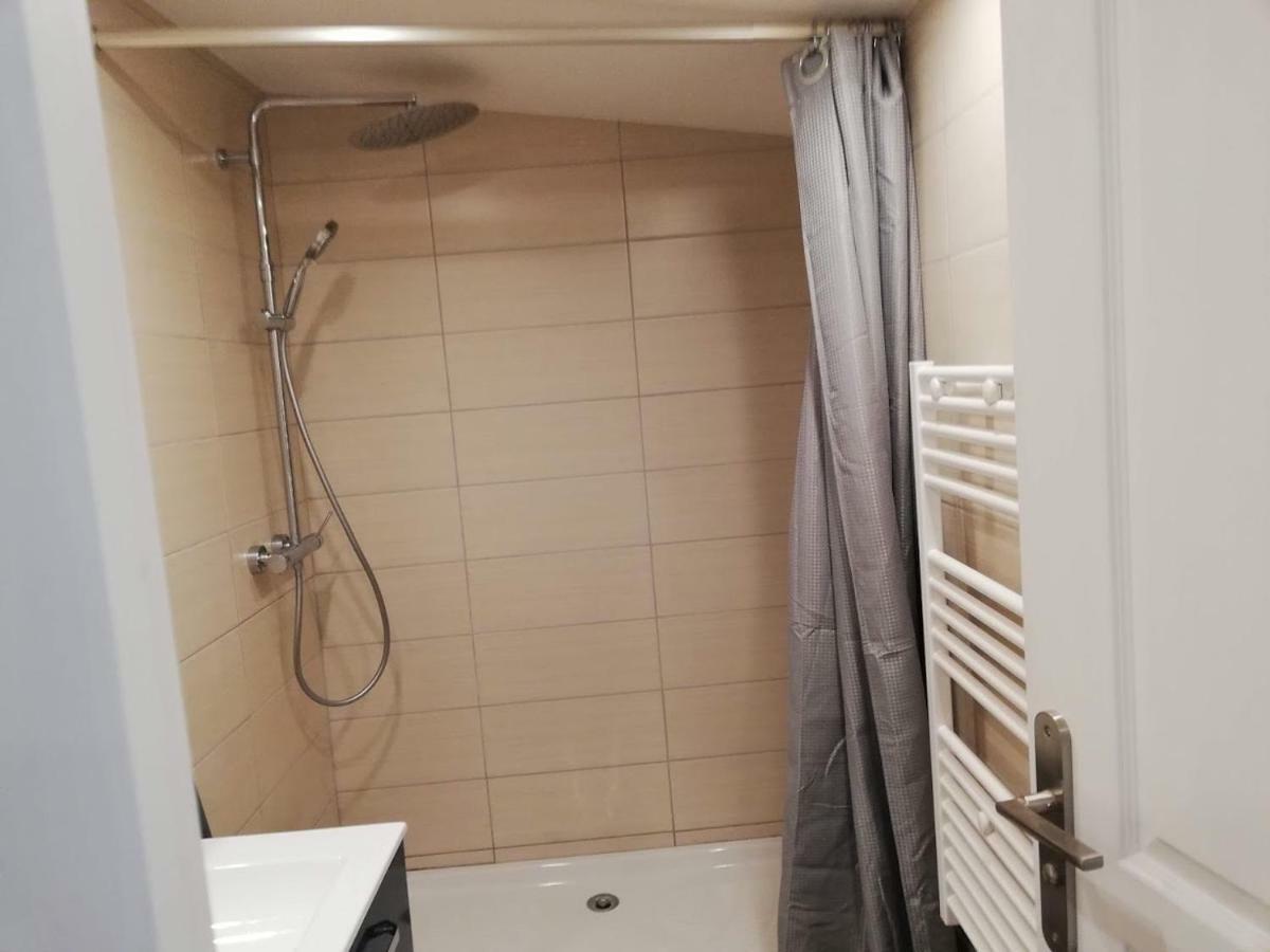Maison Duplex & Appartement Sur Cour La Ferté-Gaucher Εξωτερικό φωτογραφία